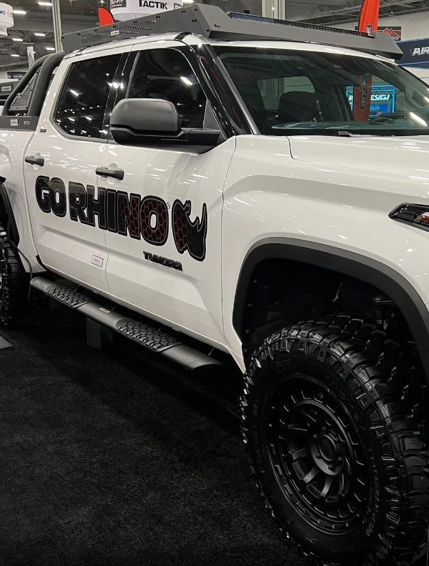 Go Rhino V3443687T 2022 - 2024 Toyota Tundra V - Series V3 Aluminum Side Steps with Mounting Bracket Kit - Rugged Truck Gear