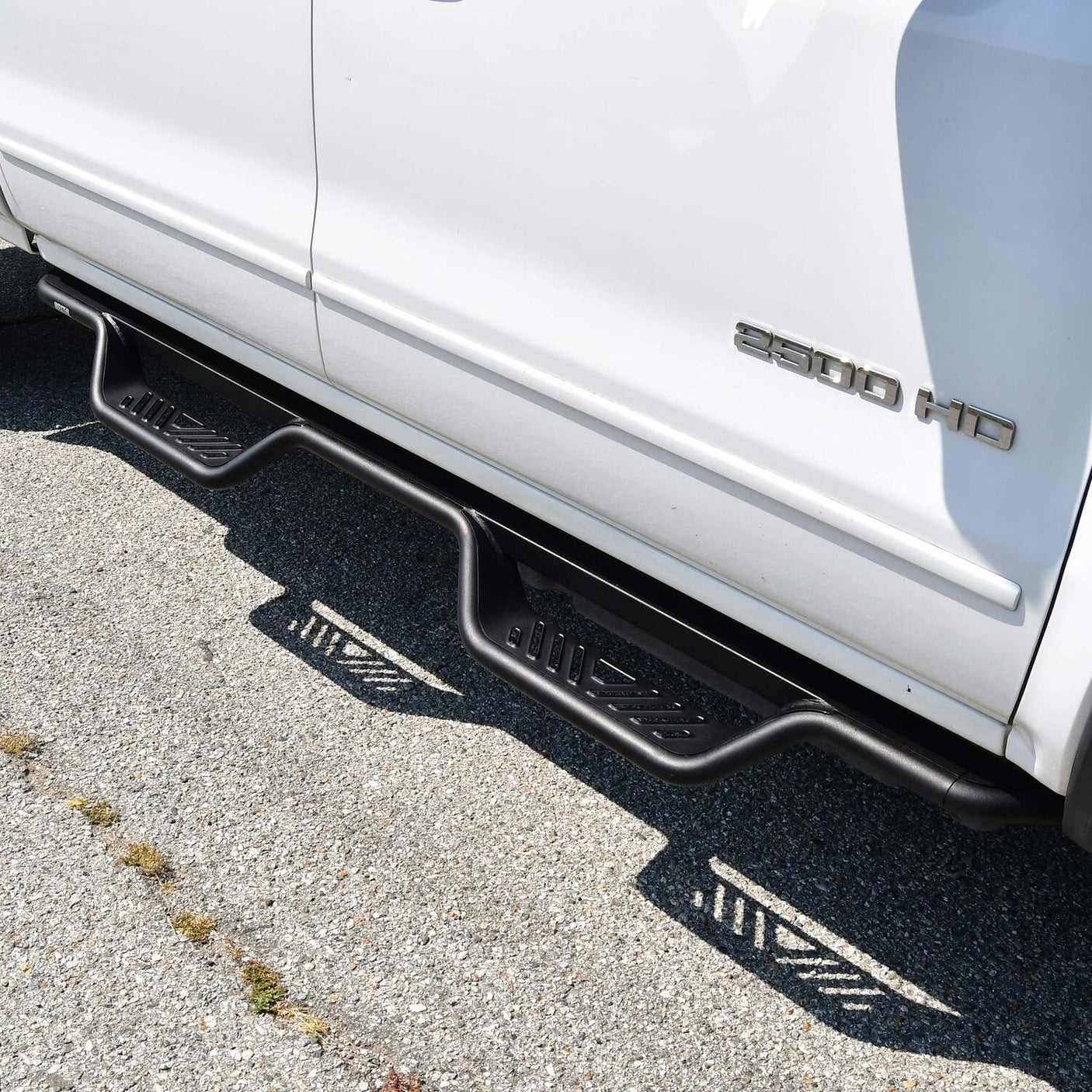 Westin 20-11955 2004-2013 Chevy Silverado 1500 Outlaw Drop Nerf Step Bars - 72 in. Long