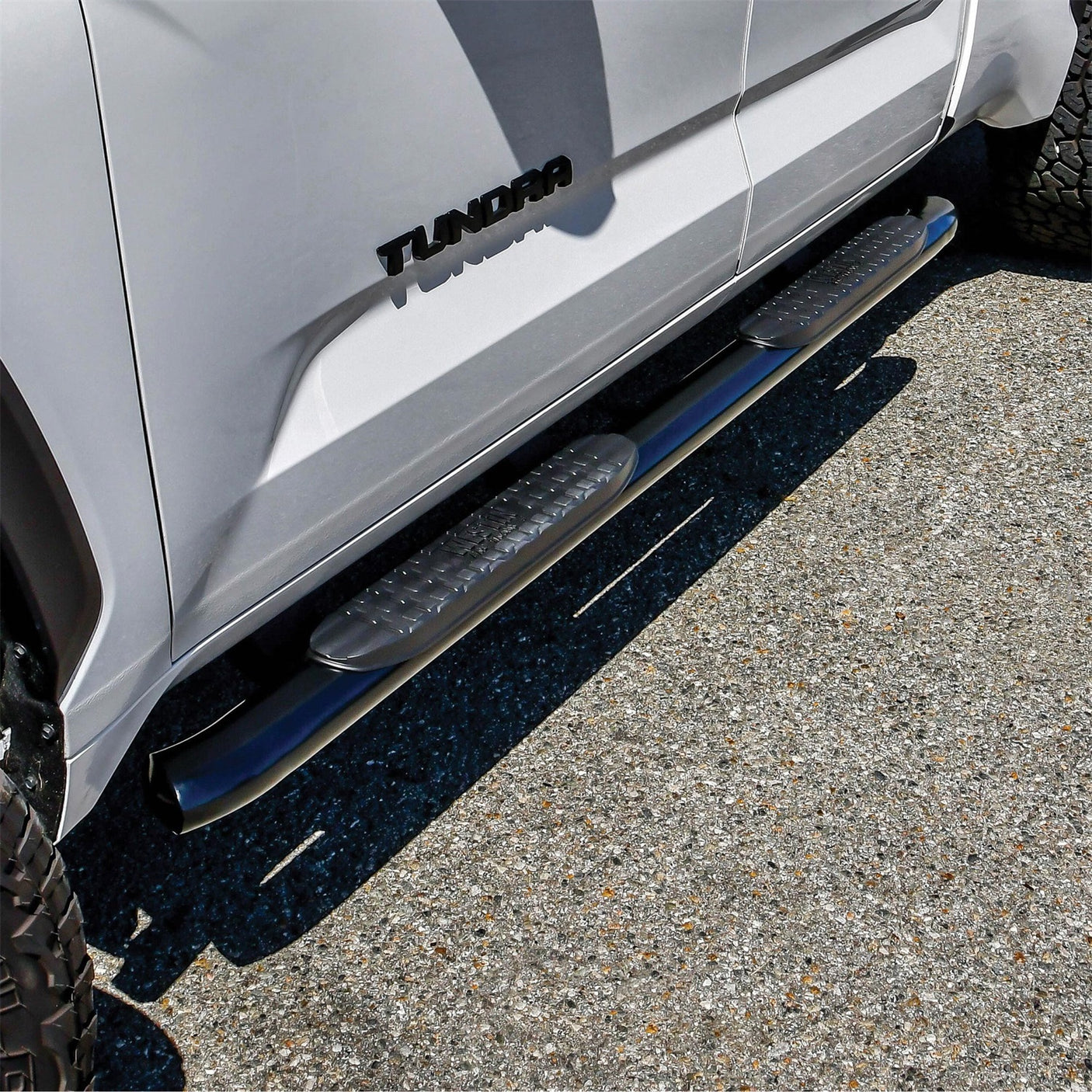 Westin 21-24225 2022-2024 Toyota Tundra PRO TRAXX 4 in. Oval Nerf Step Bars - 85 in. Long