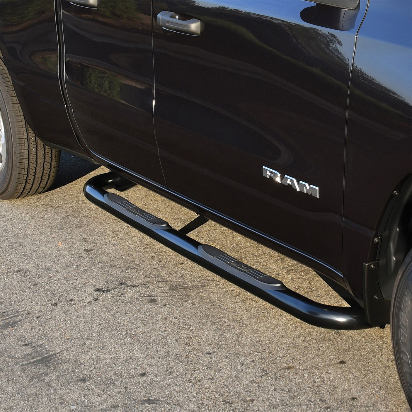 Westin 23-4085 2019-2024 Dodge Ram 1500 E-Series 3 in. Round Nerf Step Bars - Dual Step Pad - 72 in. Long