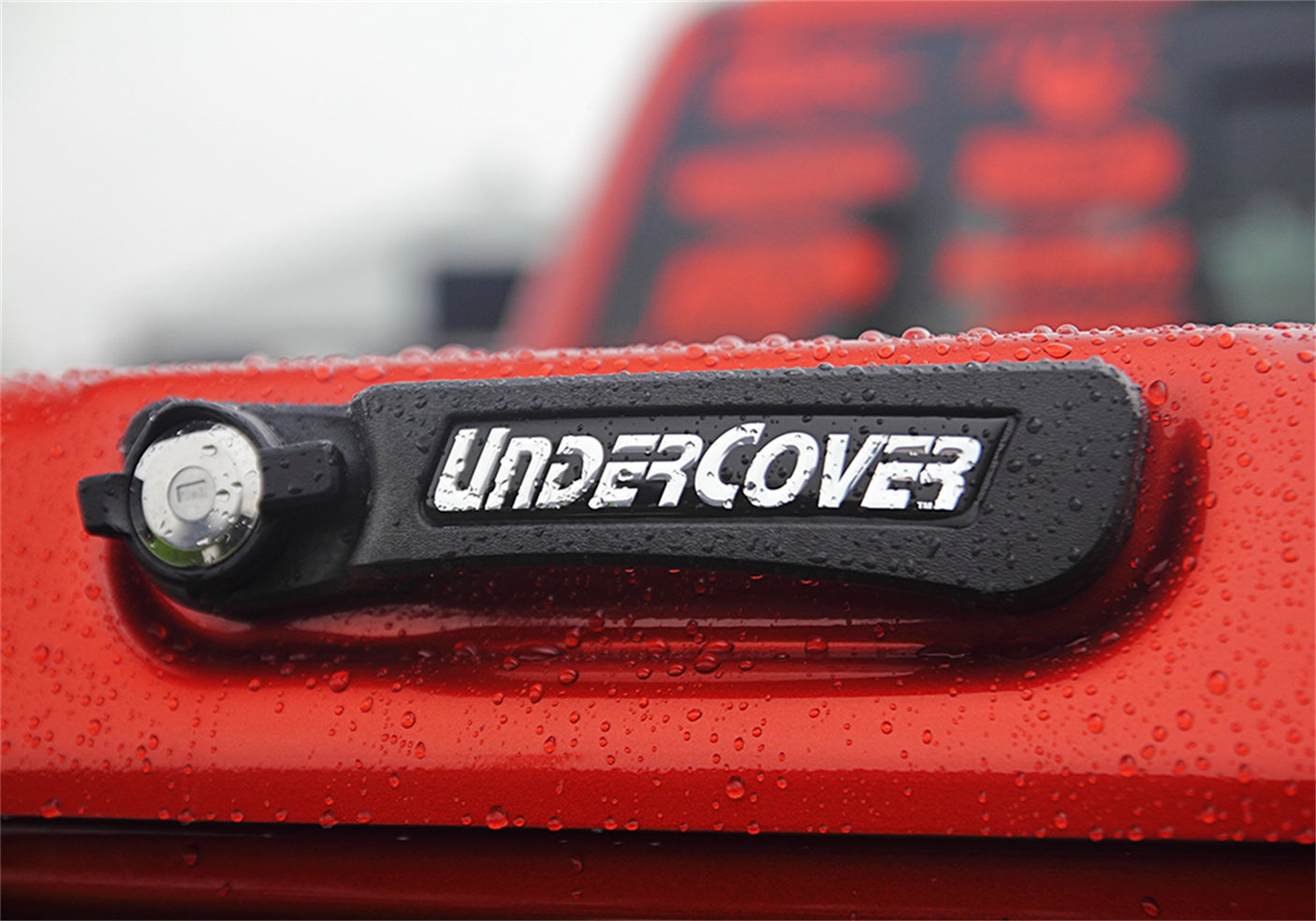 UnderCover Elite LX UC4158L-089 2022-2024 Toyota Tundra One-Piece Tonneau Cover 6 ft. Bed