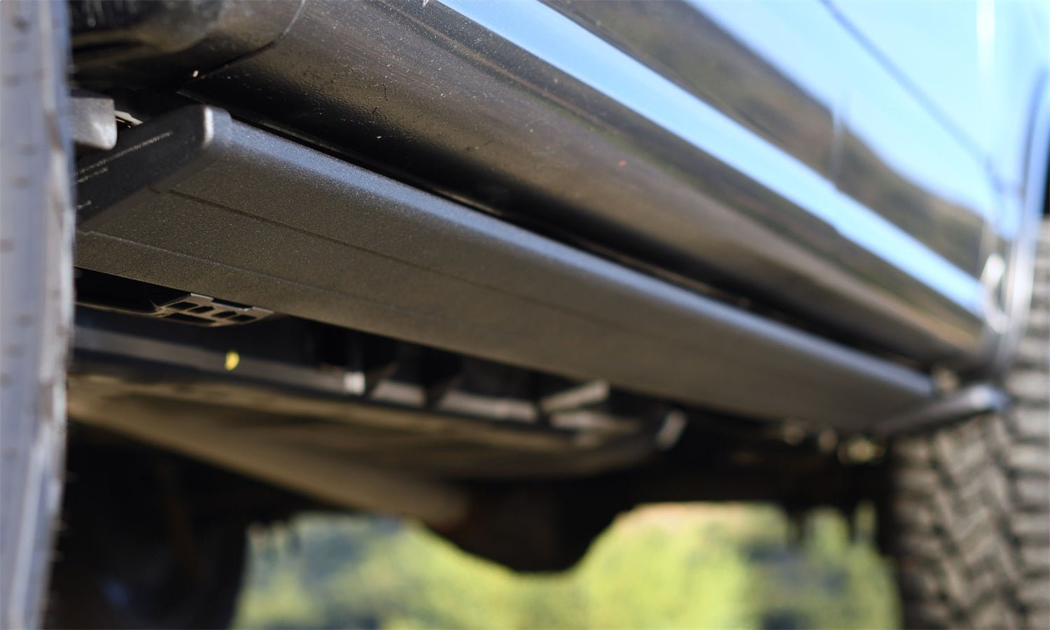 AMP Research PowerStep Smart Series 86239 - 01A 2019 - 2024 Dodge Ram 2500/3500 Running Board - Rugged Truck Gear