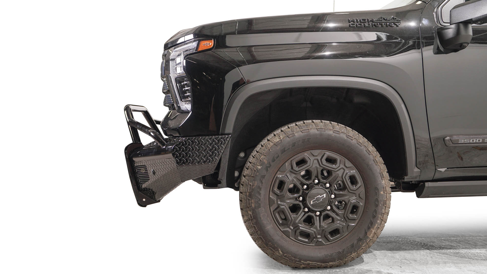 Fab Fours CH24 - S6162 - 1 Chevy Silverado 2500/3500 HD 2024 Black Steel Front Bumper Pre - Runner Guard - Rugged Truck Gear