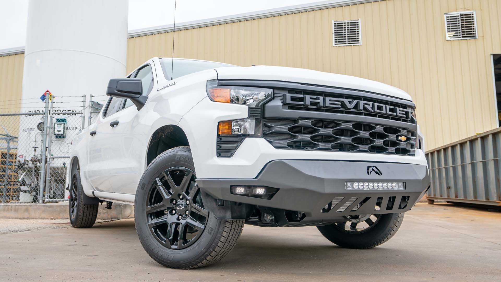 Fab Fours CS22 - D5661 - 1 2022.5 - 2024 Chevy Silverado 1500 Vengeance Front Bumper No Guard - Rugged Truck Gear