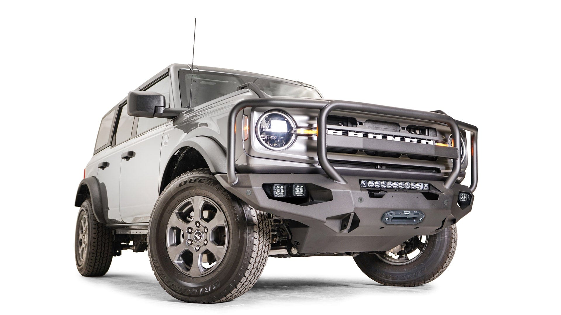 Fab Fours FB21 - X5250 - 1 Ford Bronco 2021 - 2024 Matrix Front Winch Bumper Full Guard - Rugged Truck Gear