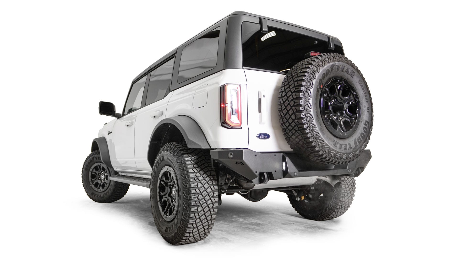 Fab Fours FB21 - Y5251 - 1 Ford Bronco 2021 - 2024 Premium Rear Bumper - Rugged Truck Gear