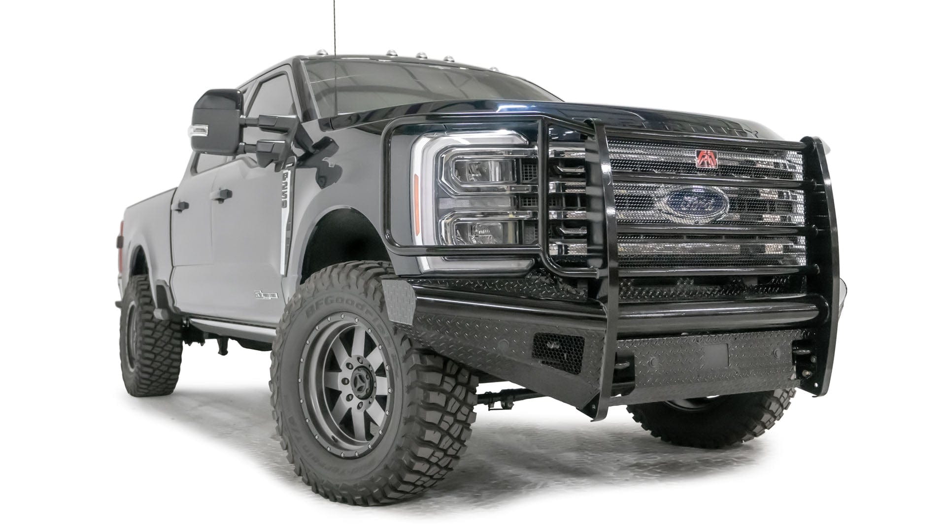 Fab Fours FS23 - S5960 - 1 Ford F250/F350/F450/F550 Super Duty 2023 - 2024 Black Steel Front Bumper Full Guard - Rugged Truck Gear