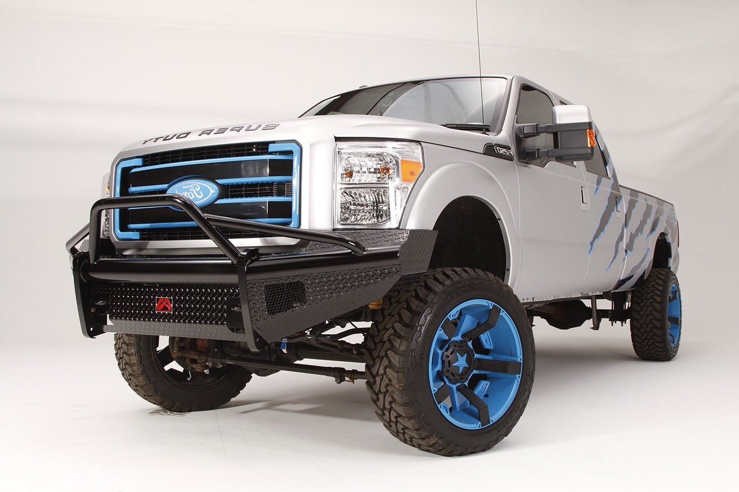 Fab Fours FS99 - S1662 - 1 Ford F250/F350/F450/F550 Super Duty 1999 - 2004 Black Steel Front Bumper Pre - Runner Guard - Rugged Truck Gear