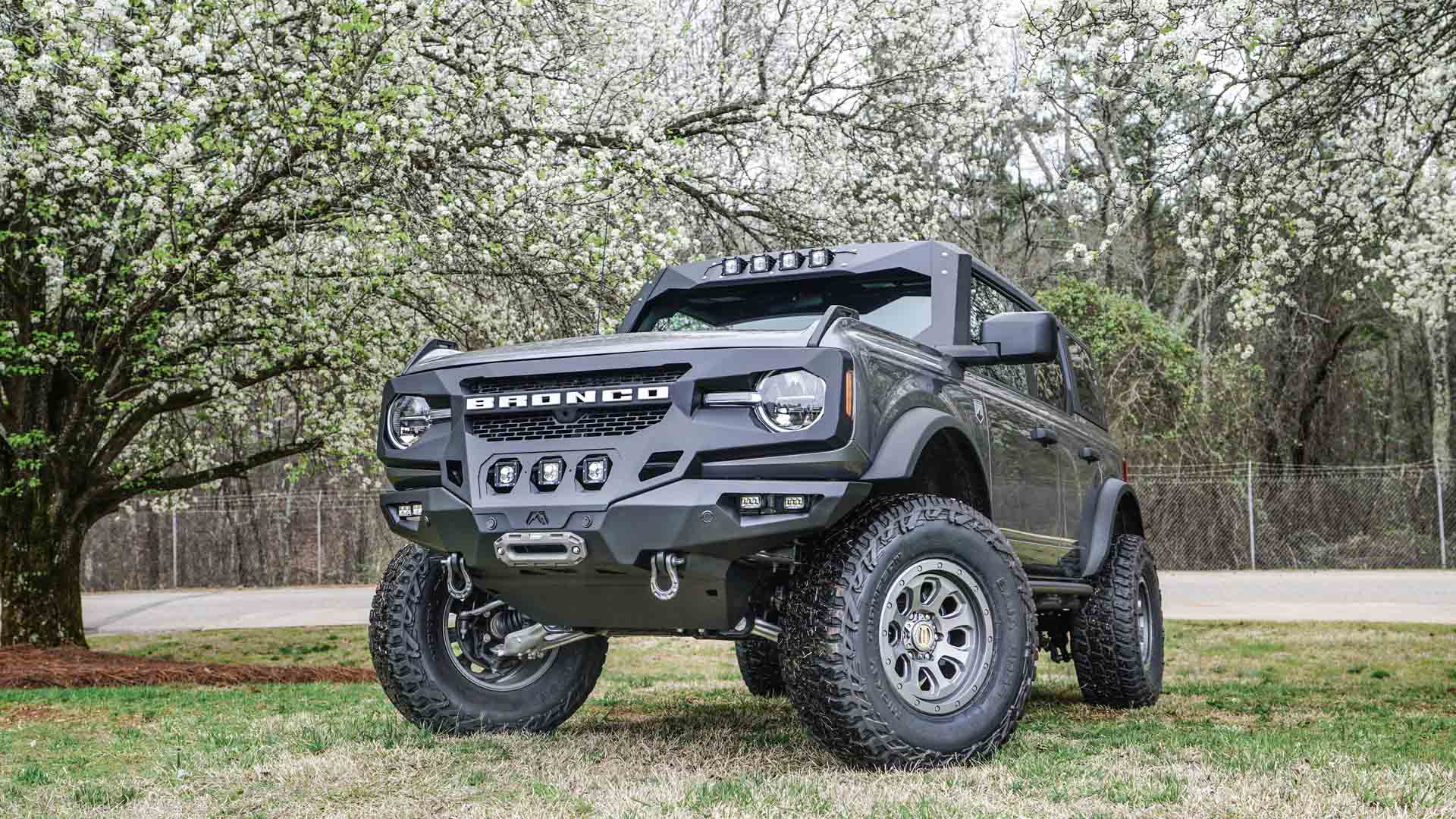 Fab Fours GR5200 - 1 2021 - 2024 Ford Bronco Grumper Front Bumper - Rugged Truck Gear