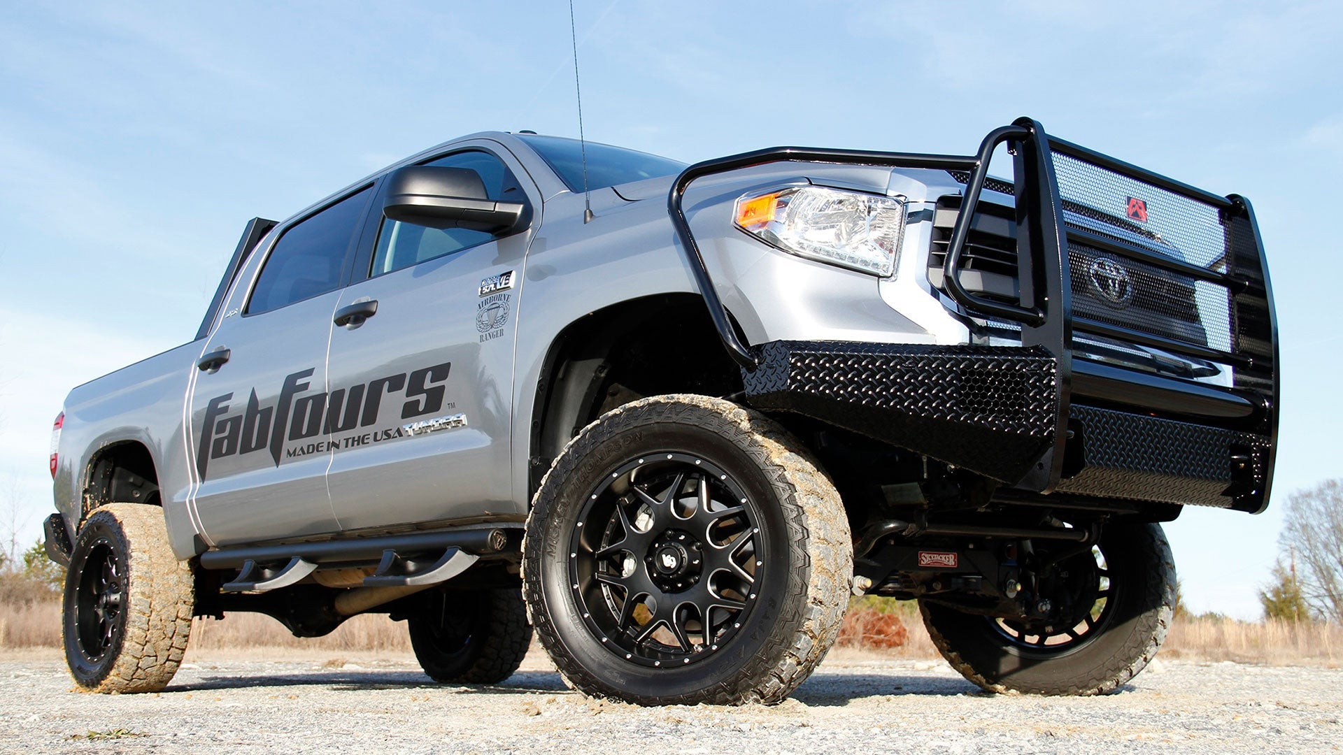 Fab Fours TT07 - K1860 - 1 Toyota Tundra 2007 - 2013 Black Steel Front Bumper Full Guard - Rugged Truck Gear