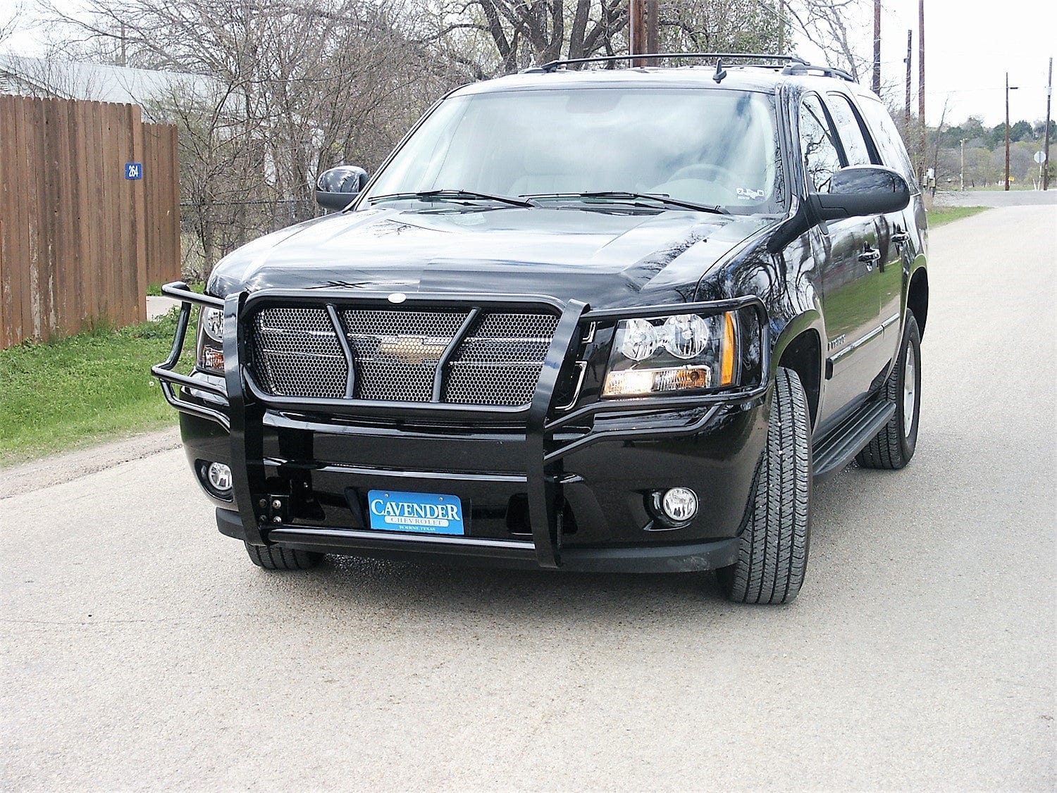 Frontier 200 - 20 - 7004 2007 - 2013 Chevy Suburban 2500 Grille Guard - Rugged Truck Gear