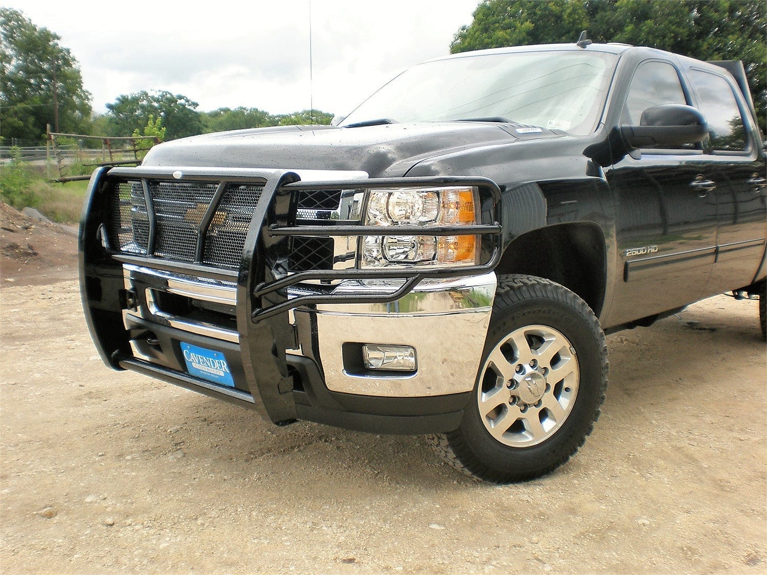 Frontier 200 - 21 - 1006 2011 - 2014 Chevy Silverado 2500/3500 HD Grille Guard - Rugged Truck Gear