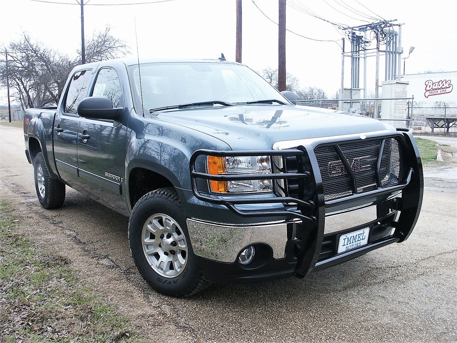 Frontier 200 - 30 - 7005 2007 - 2013 GMC Sierra 1500 Grille Guard - Rugged Truck Gear