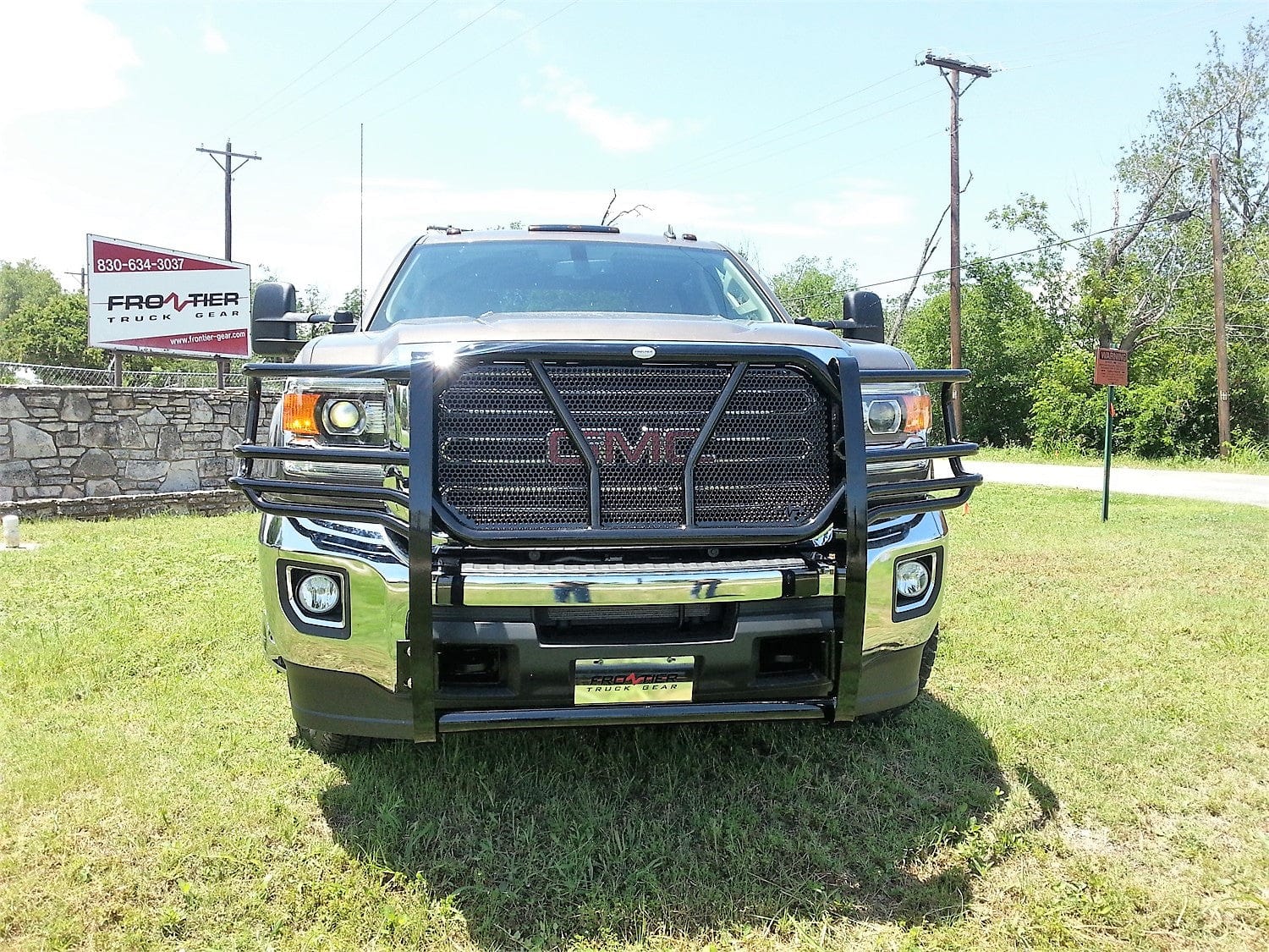 Frontier 200 - 31 - 5007 2015 - 2019 GMC Sierra 2500/3500 HD Grille Guard - Rugged Truck Gear