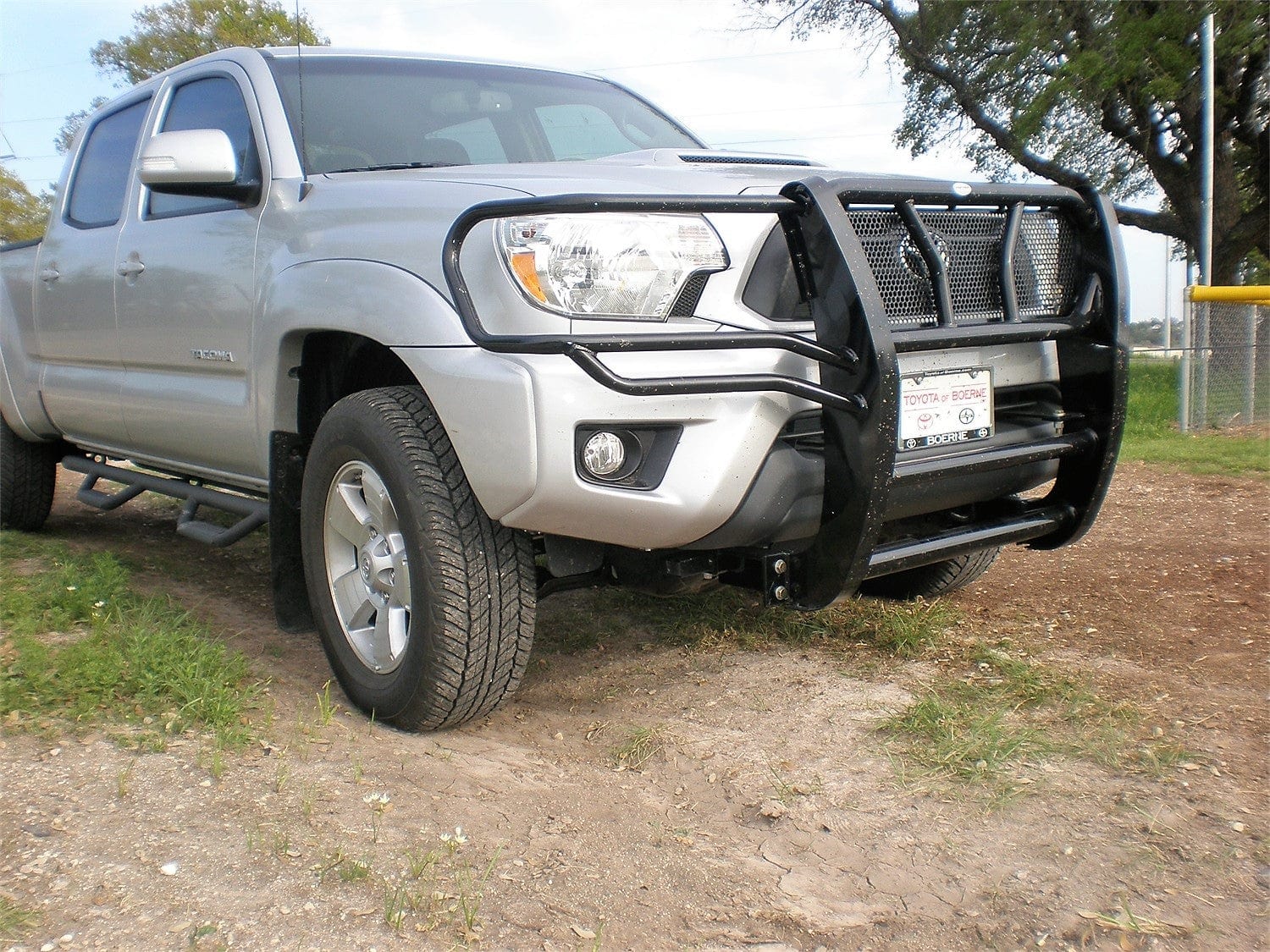 Frontier 200 - 60 - 5003 2005 - 2015 Toyota Tacoma Grille Guard - Rugged Truck Gear