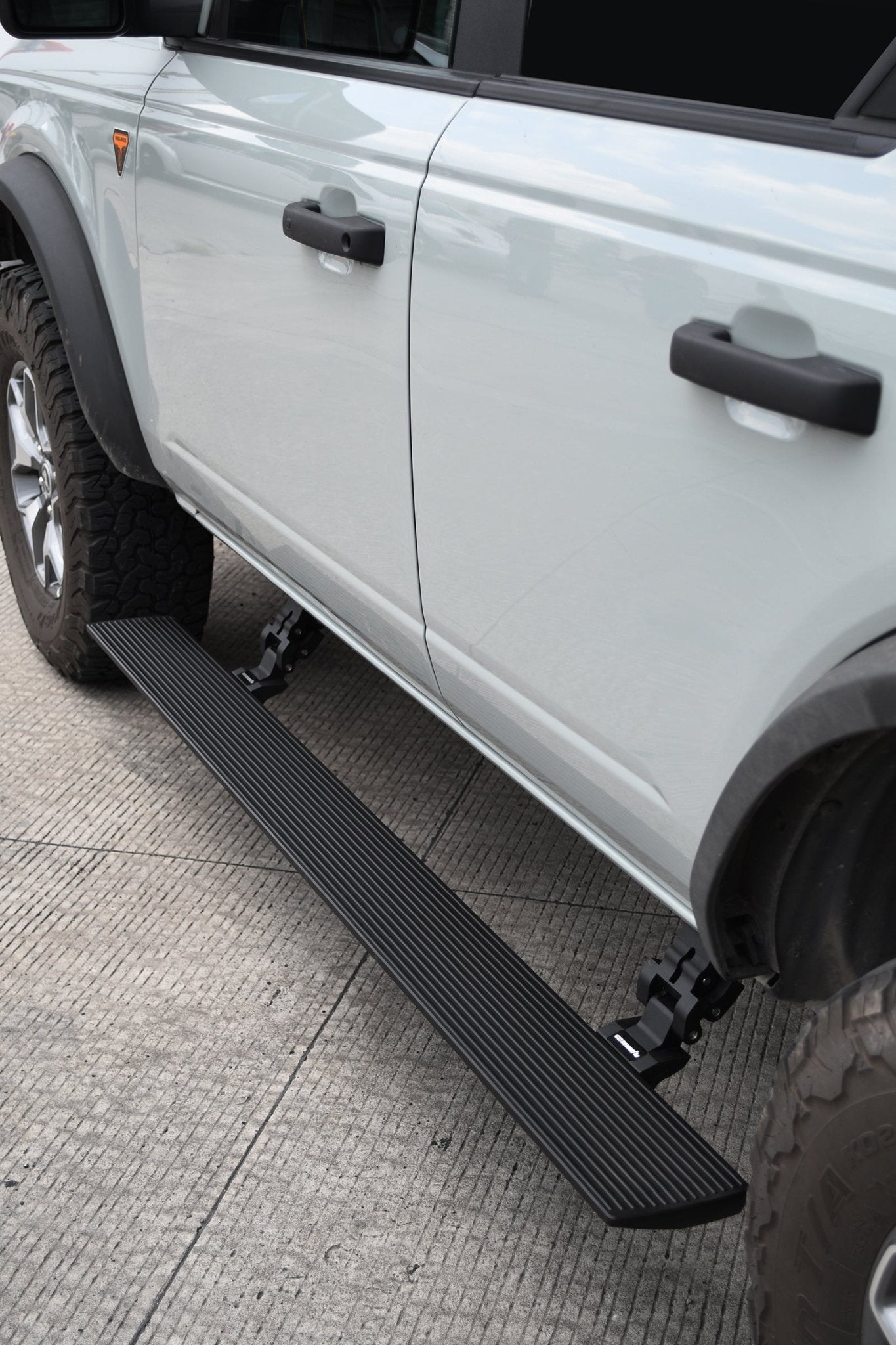 Go Rhino 20412974PC 2022 Ford Bronco Everglades E1 Series Electric Running Board Kit - Rugged Truck Gear
