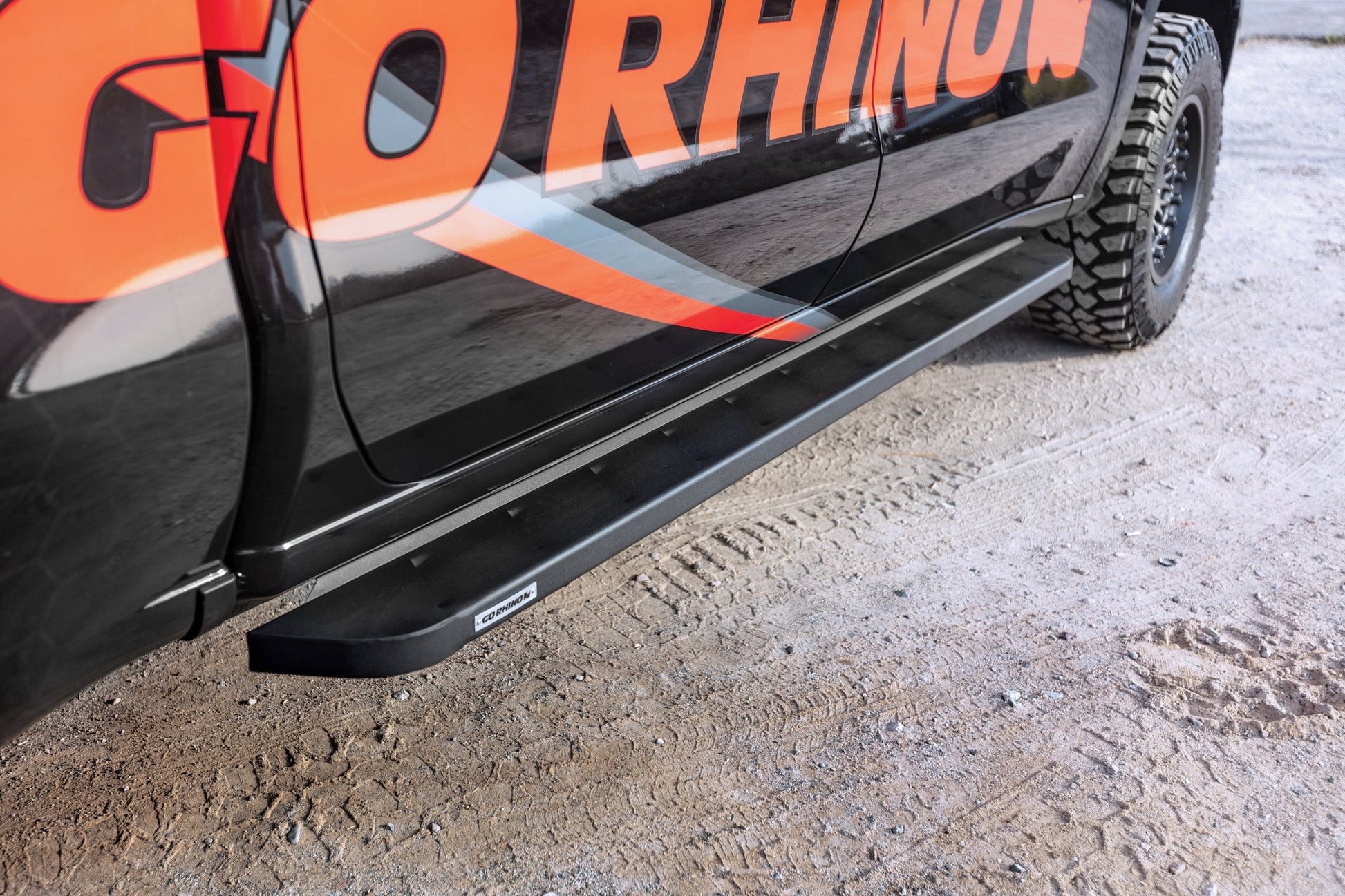 Go Rhino 63404887PC 2019 - 2024 Chevy Silverado 1500 RB Series RB10 Running Boards with Mounting Bracket Kit - Rugged Truck Gear