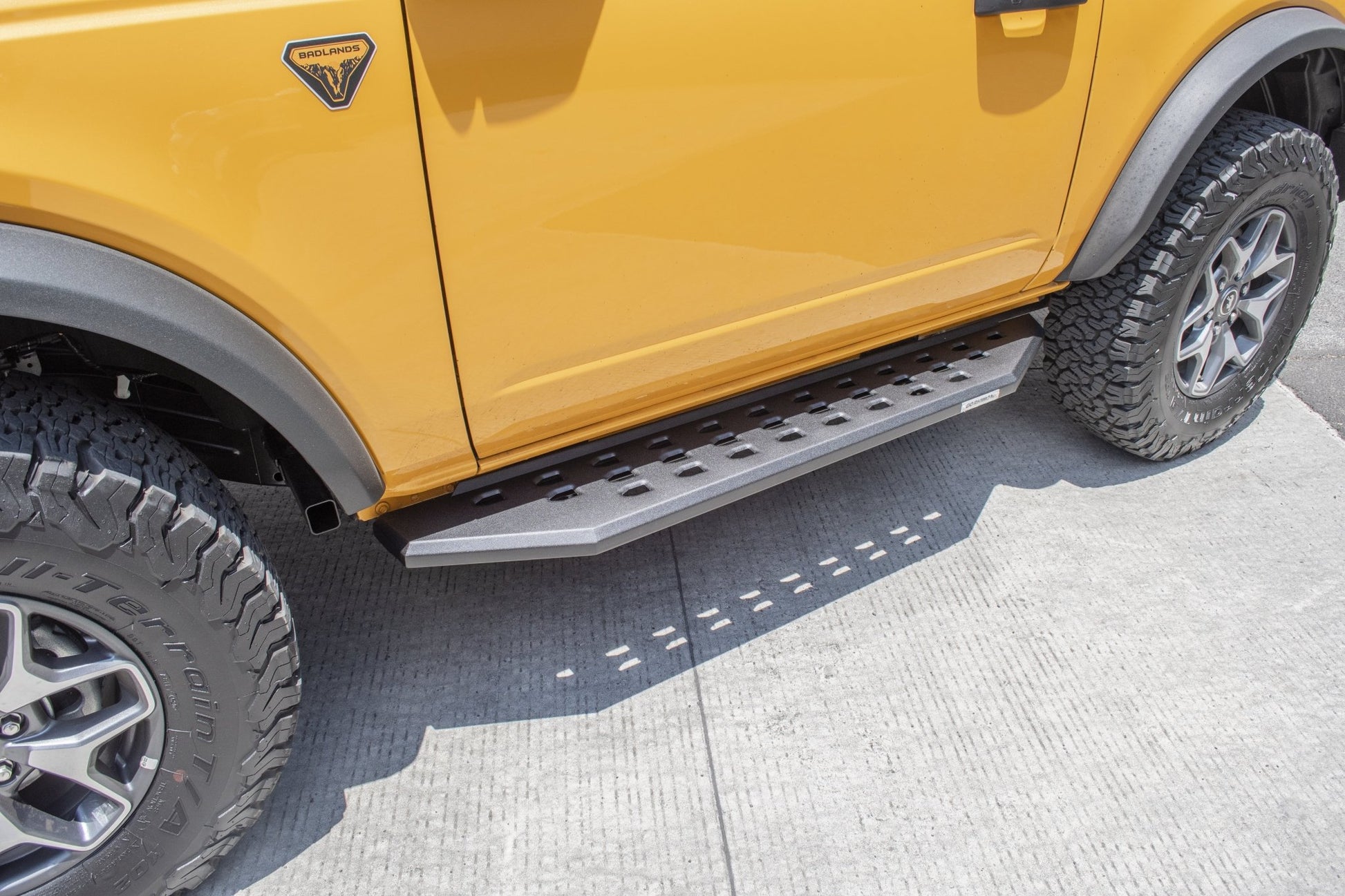 Go Rhino 69413157PC 2021 - 2024 Ford Bronco RB Series RB20 Running Boards with Mounting Bracket Kit - Rugged Truck Gear