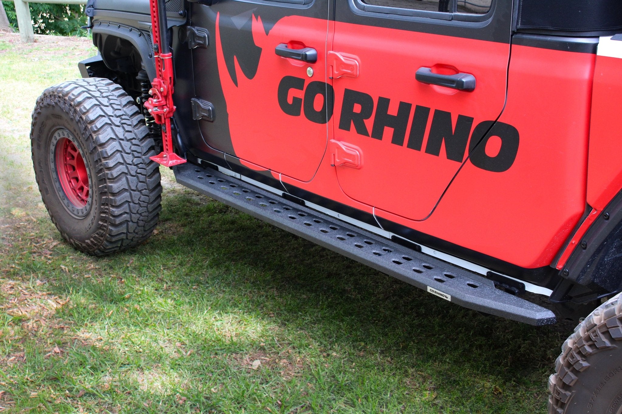 Go Rhino 69450673ST 2018 - 2024 Jeep Wrangler JL RB Series RB20 Slim Line Running Boards with Mounting Bracket Kit - Rugged Truck Gear