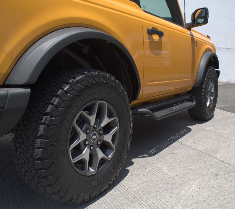 Go Rhino D14131T 2021 - 2024 Ford Bronco D1 Dominator Series Xtreme Side Steps with Rocker Panel Mounting Bracket Kit - Rugged Truck Gear