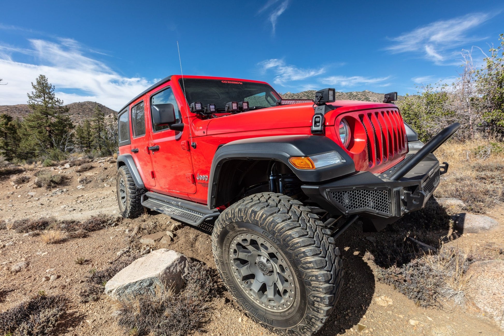Go Rhino D14927T 2018 - 2024 Jeep Wrangler JL D1 Dominator Series Xtreme Side Steps with Rocker Panel Mounting Bracket Kit - Rugged Truck Gear