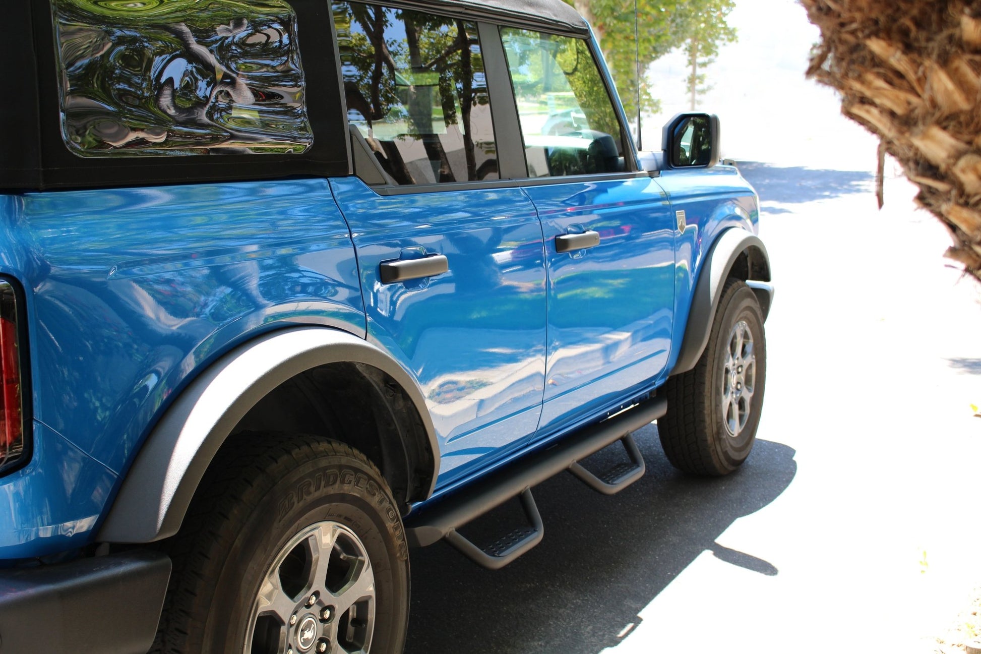 Go Rhino D224129T 2021 - 2024 Ford Bronco D2 Dominator Series Xtreme Side Steps with Rocker Panel Mounting Bracket Kit - Rugged Truck Gear