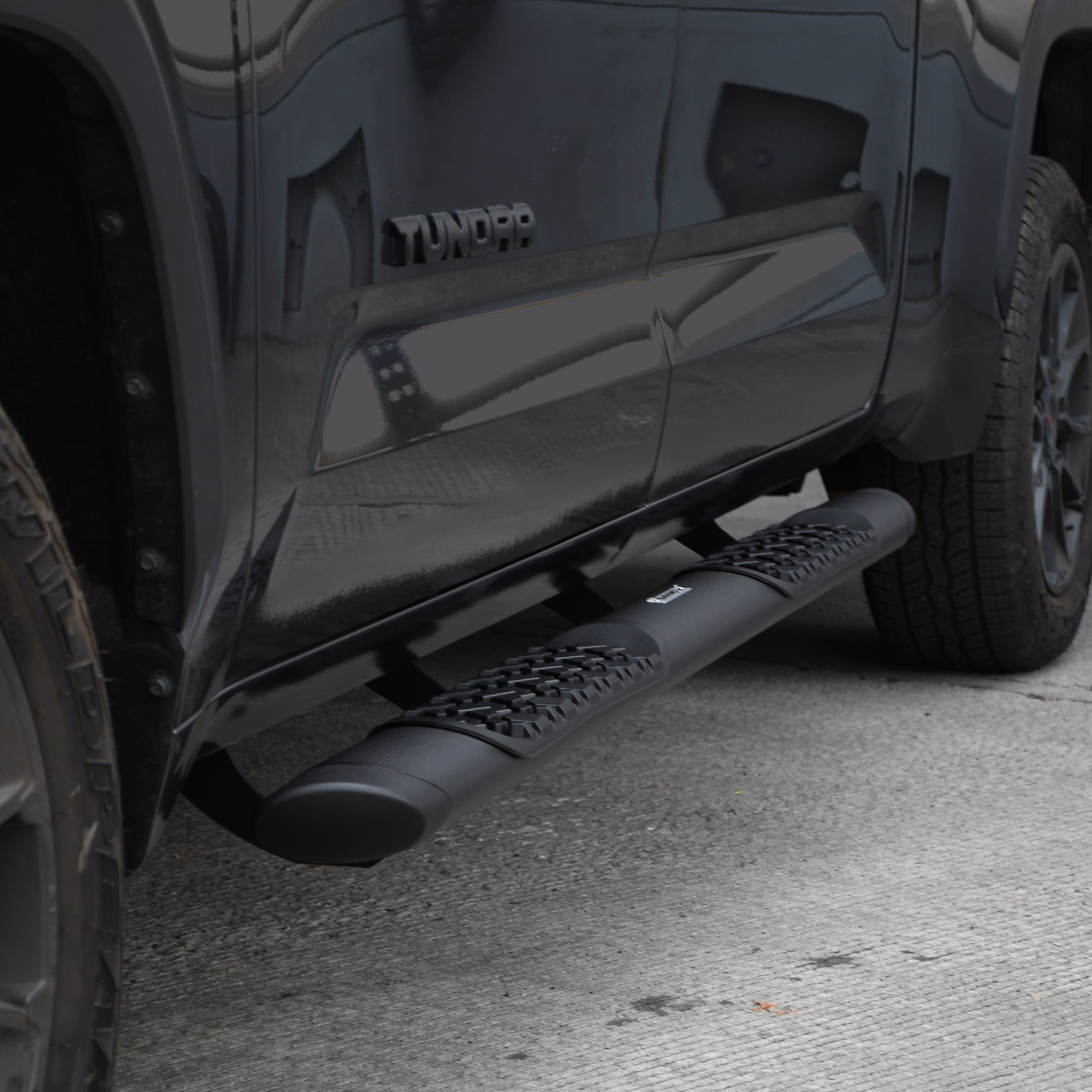 Go Rhino V3443687T 2022 - 2024 Toyota Tundra V - Series V3 Aluminum Side Steps with Mounting Bracket Kit - Rugged Truck Gear