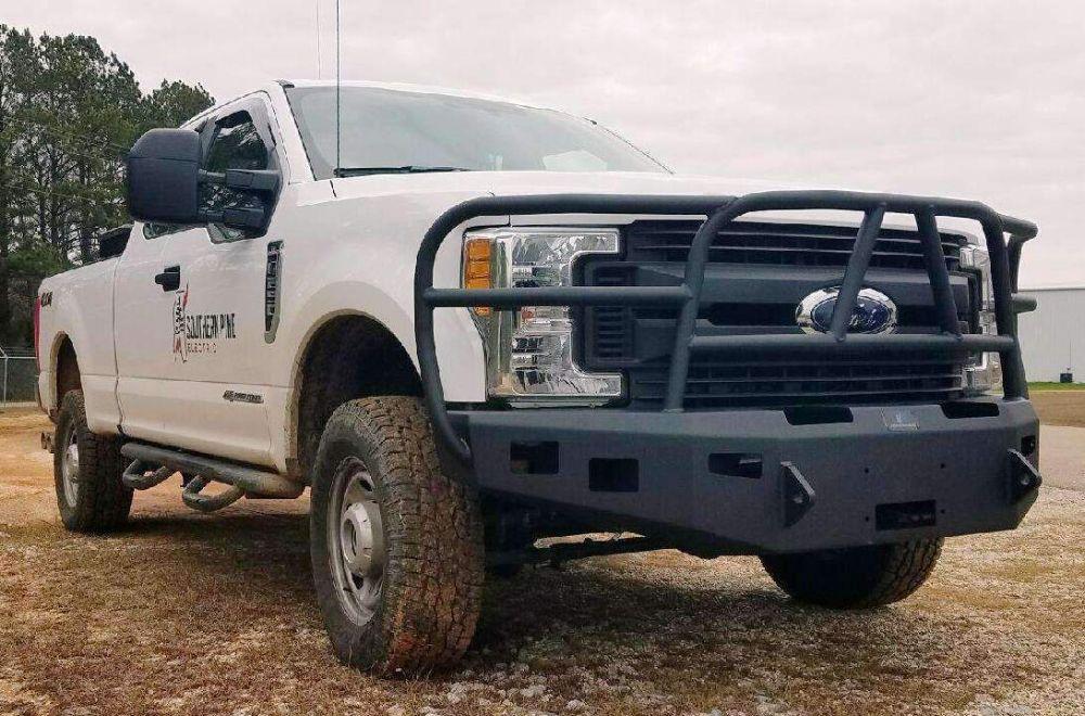 Hammerhead 600 - 56 - 0588 Ford F250/F350/F450/F550 2017 - 2022 Front Winch Bumper with Full Brush Guard - Rugged Truck Gear