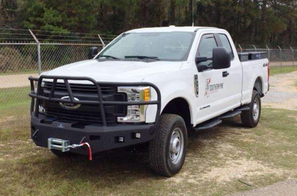 Hammerhead 600 - 56 - 0588 Ford F250/F350/F450/F550 2017 - 2022 Front Winch Bumper with Full Brush Guard - Rugged Truck Gear