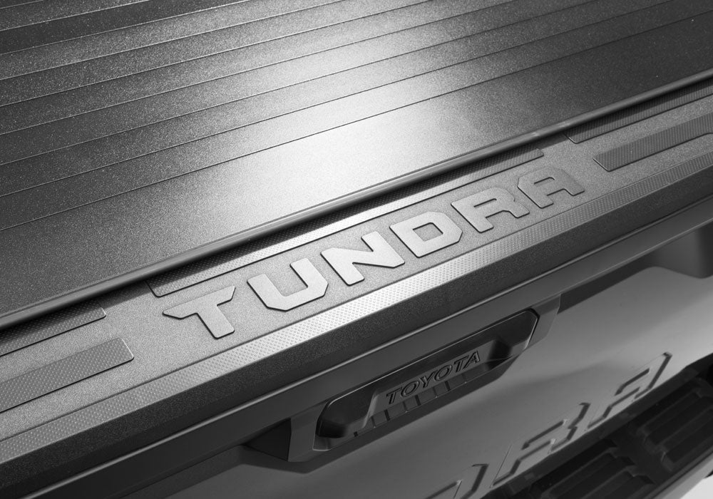 Retrax EQ EQ0379 2021 - 2023 Ford F150 Retractable Hard Tonneau Cover 8 ft. Bed - Rugged Truck Gear