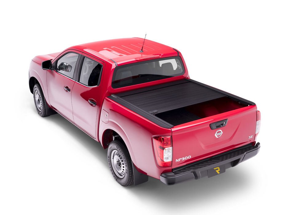 Retrax PRO MX 80752 2004 - 2024 Nissan TITAN Retractable Hard Tonneau Cover 8 ft. Bed - Rugged Truck Gear