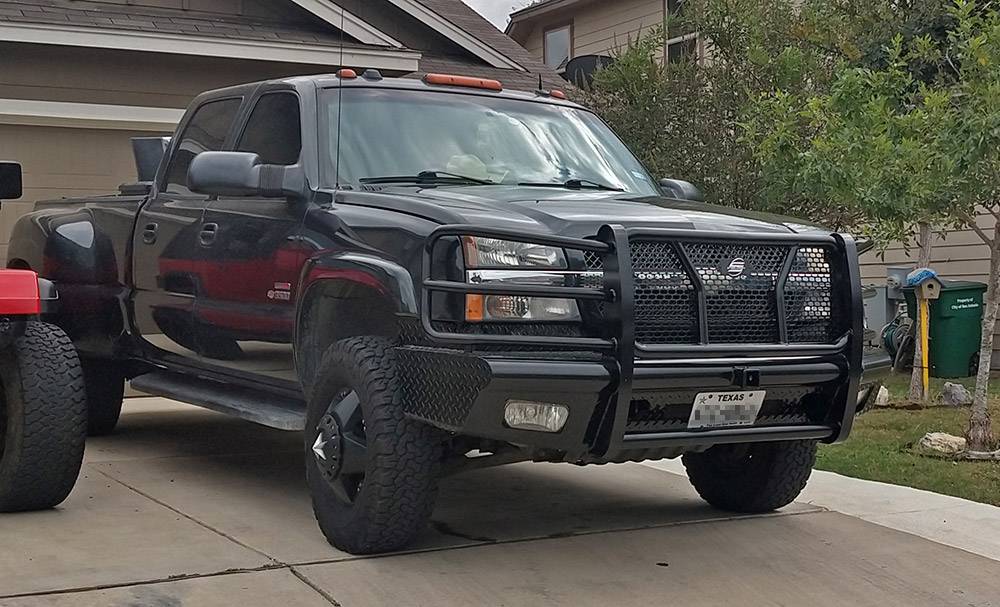Steelcraft HD10400R 2003 - 2006 Chevy Silverado 2500/3500 HD Bumper Replacements Front Bumper with Receiver - Rugged Truck Gear