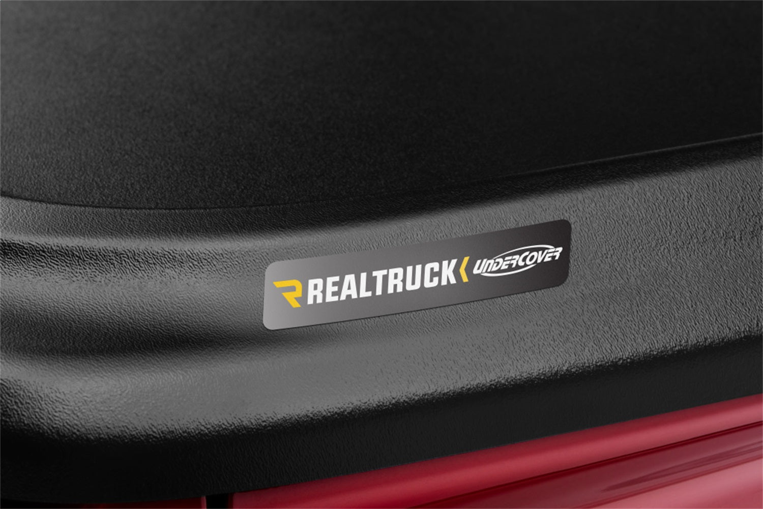 UnderCover SE UC1186 2019 - 2024 Chevy Silverado 1500 One - Piece Tonneau Cover 8 ft. Bed - Rugged Truck Gear