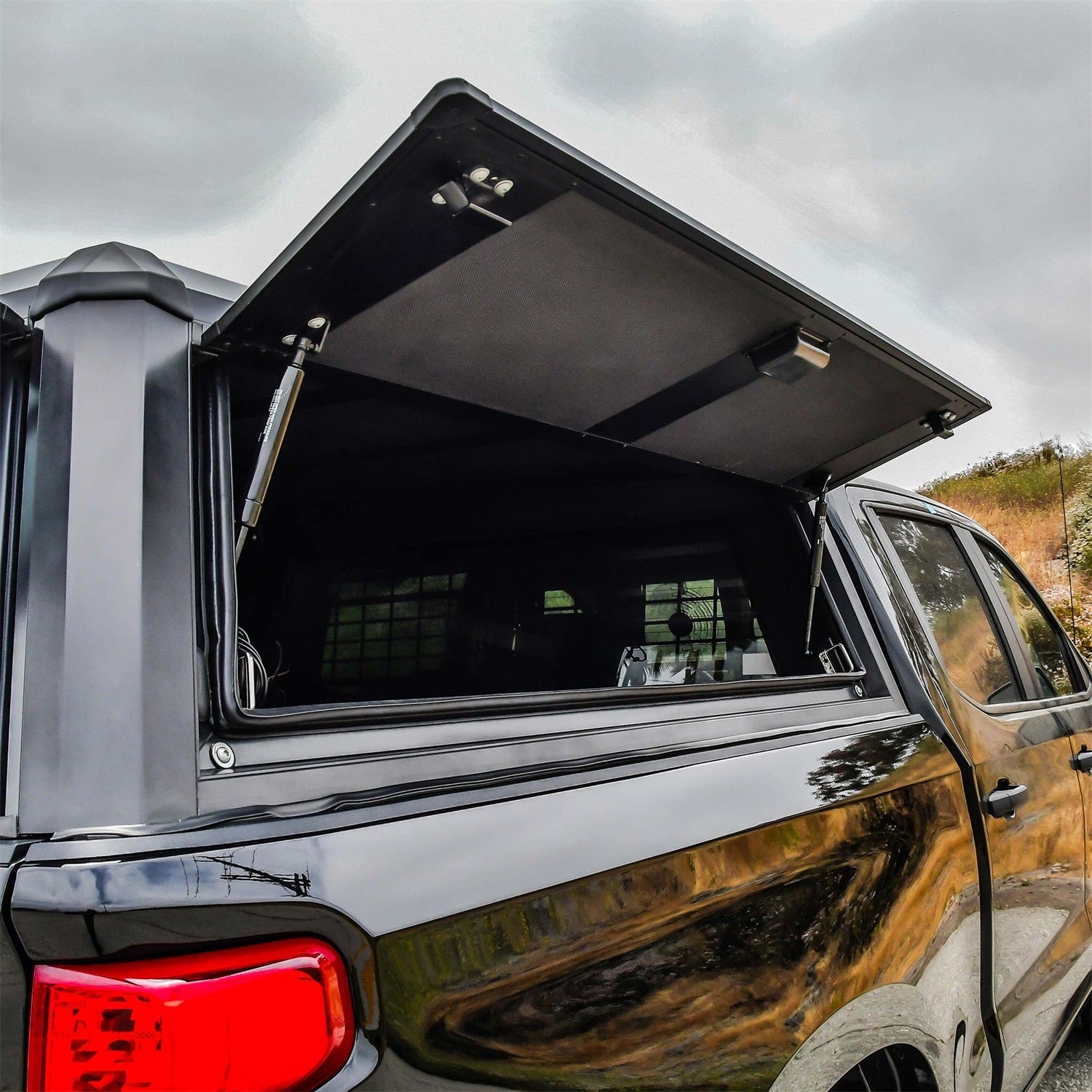 Westin 16 - 13955 2019 - 2024 GMC Sierra 1500 Aluminum Bed Topper - Rugged Truck Gear