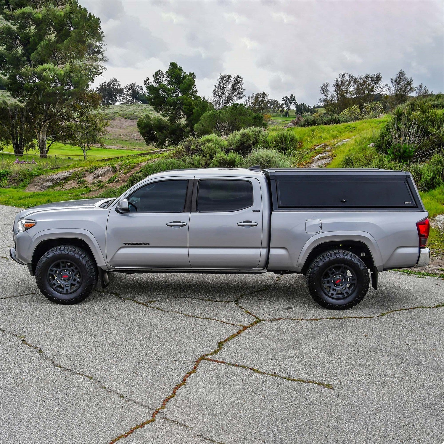 Westin 16 - 14185 2005 - 2023 Toyota Tacoma Aluminum Bed Topper - Rugged Truck Gear