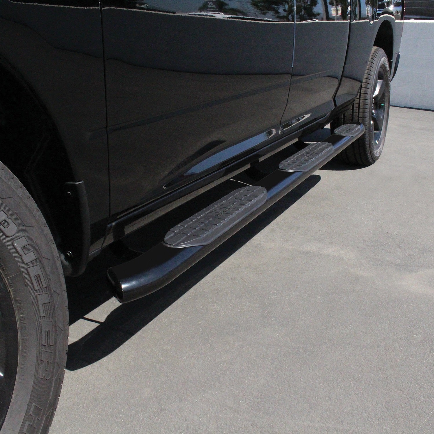 Westin 21 - 534315 2009 - 2024 Dodge Ram 1500 PRO TRAXX 5 in. Oval Wheel - to - Wheel Nerf Step Bars - Rugged Truck Gear