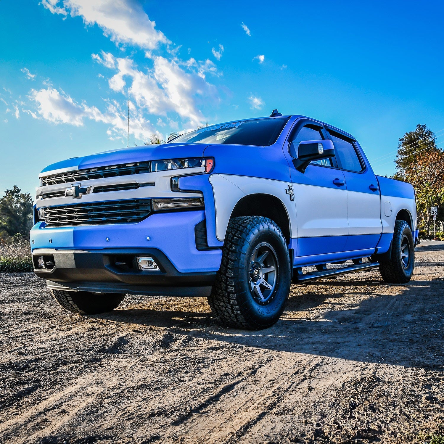 Westin 21 - 54135 2020 - 2024 GMC Sierra 2500/3500 HD PRO TRAXX 5 in. Oval Nerf Step Bars - 72 in. Long - Rugged Truck Gear