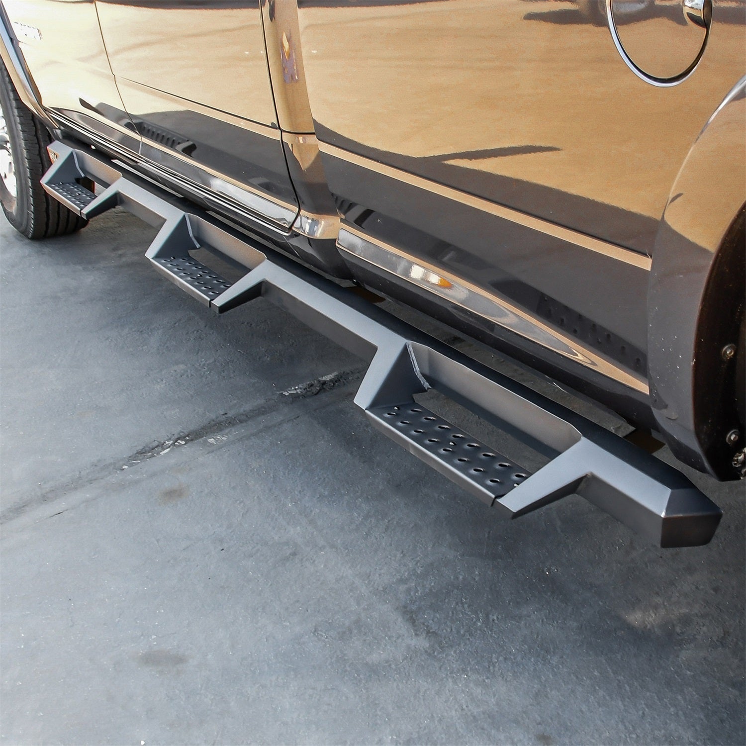 Westin 56 - 534345 2019 - 2023 Dodge Ram 2500/3500 HDX Drop Wheel - to - Wheel Nerf Step Bars - Rugged Truck Gear