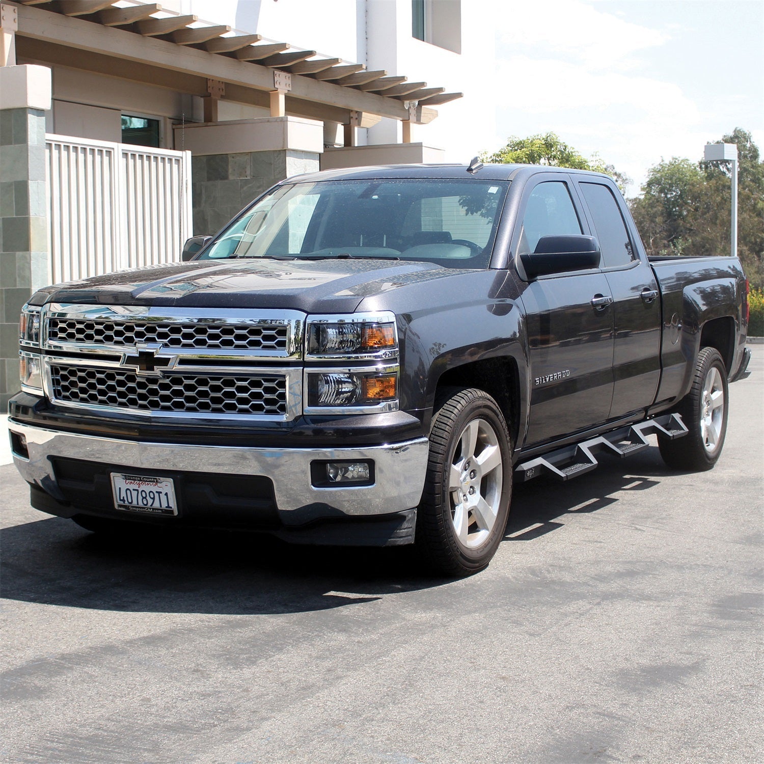 Westin 56 - 534595 2015 - 2019 Chevy Silverado 2500/3500 HD HDX Drop Wheel - to - Wheel Nerf Step Bars - 72 in. Long - Rugged Truck Gear