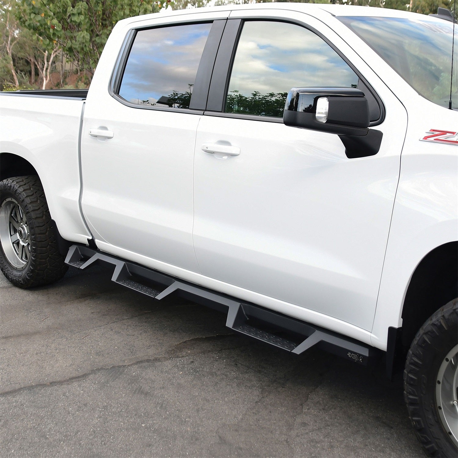 Westin 56 - 534685 2019 - 2023 GMC Sierra 1500 HDX Drop Wheel - to - Wheel Nerf Step Bars - 72 in. Long - Rugged Truck Gear