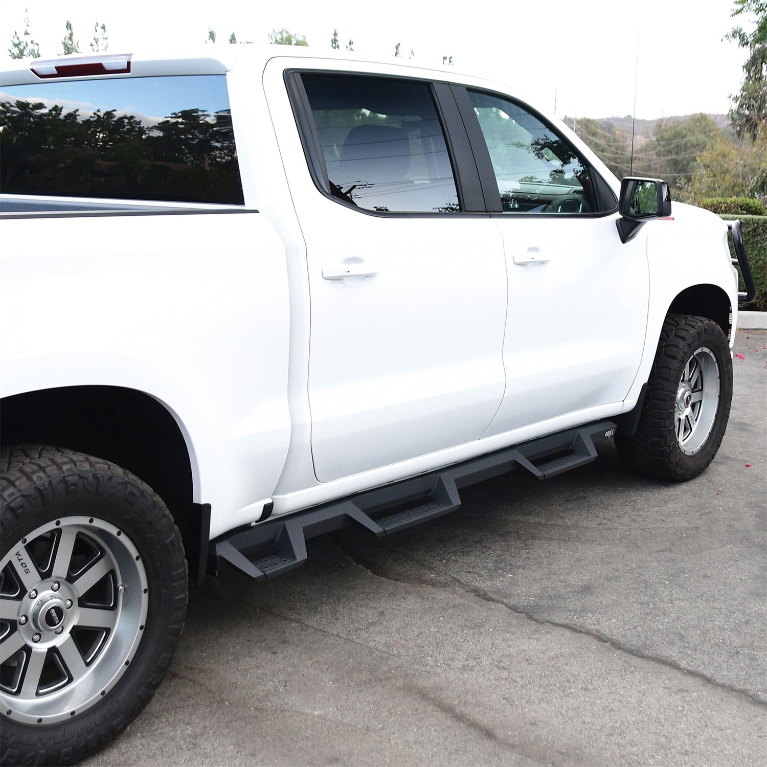Westin 56 - 534685 2019 - 2023 GMC Sierra 1500 HDX Drop Wheel - to - Wheel Nerf Step Bars - 72 in. Long - Rugged Truck Gear