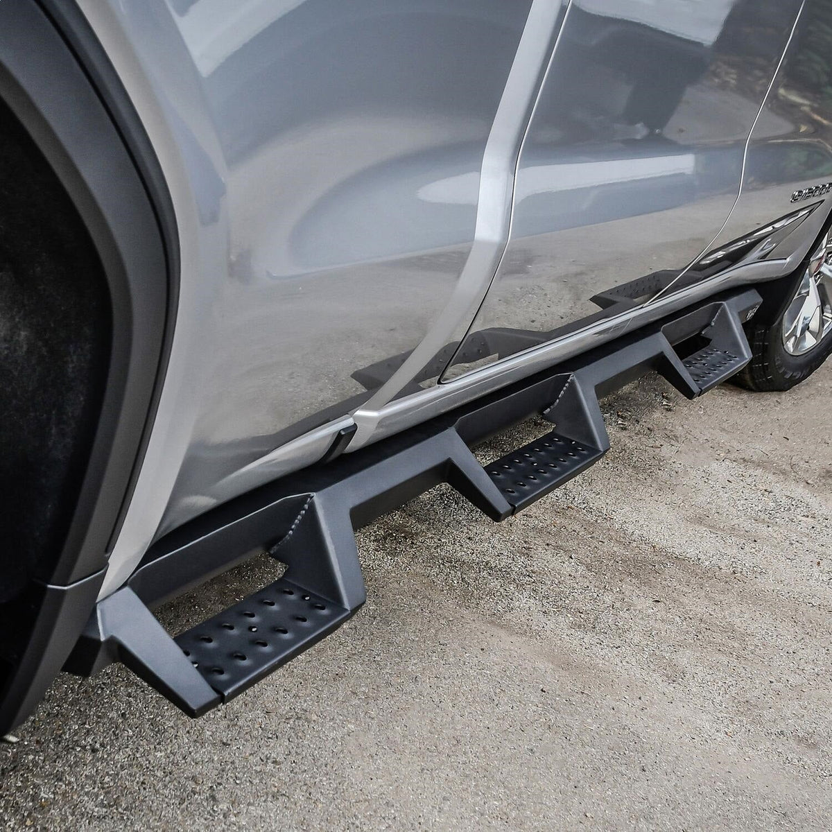 Westin 56 - 534695 2019 - 2023 Chevy Silverado 1500 HDX Drop Wheel - to - Wheel Nerf Step Bars - 72 in. Long - Rugged Truck Gear