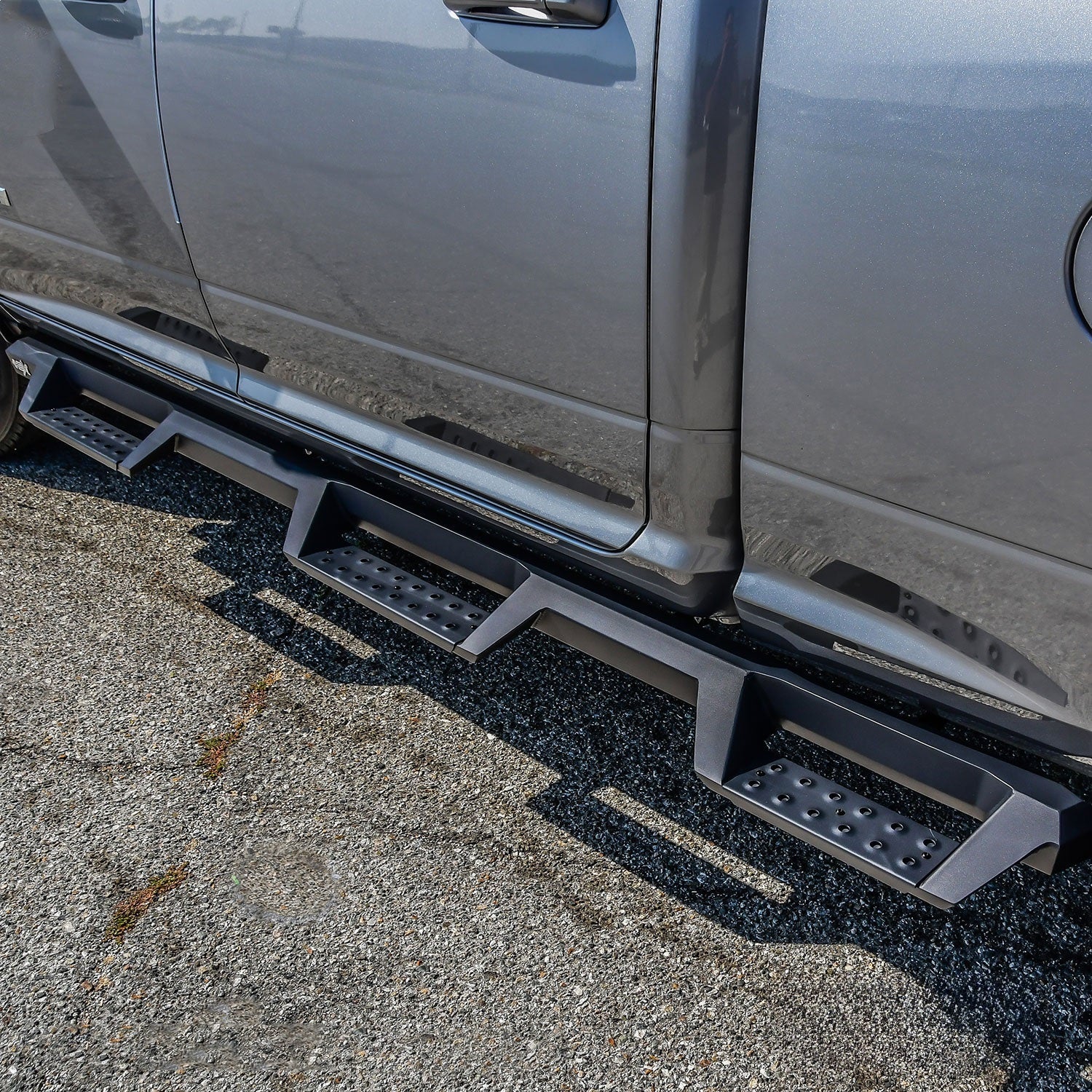 Westin 56 - 534785 2019 - 2023 Dodge Ram 2500/3500 HDX Drop Wheel - to - Wheel Nerf Step Bars - Rugged Truck Gear